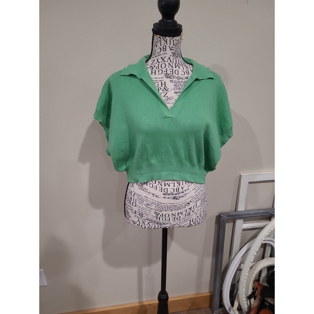 Cotton On Women SZ S Green‎ Cropped boxy V neck collar sweater preppy casual